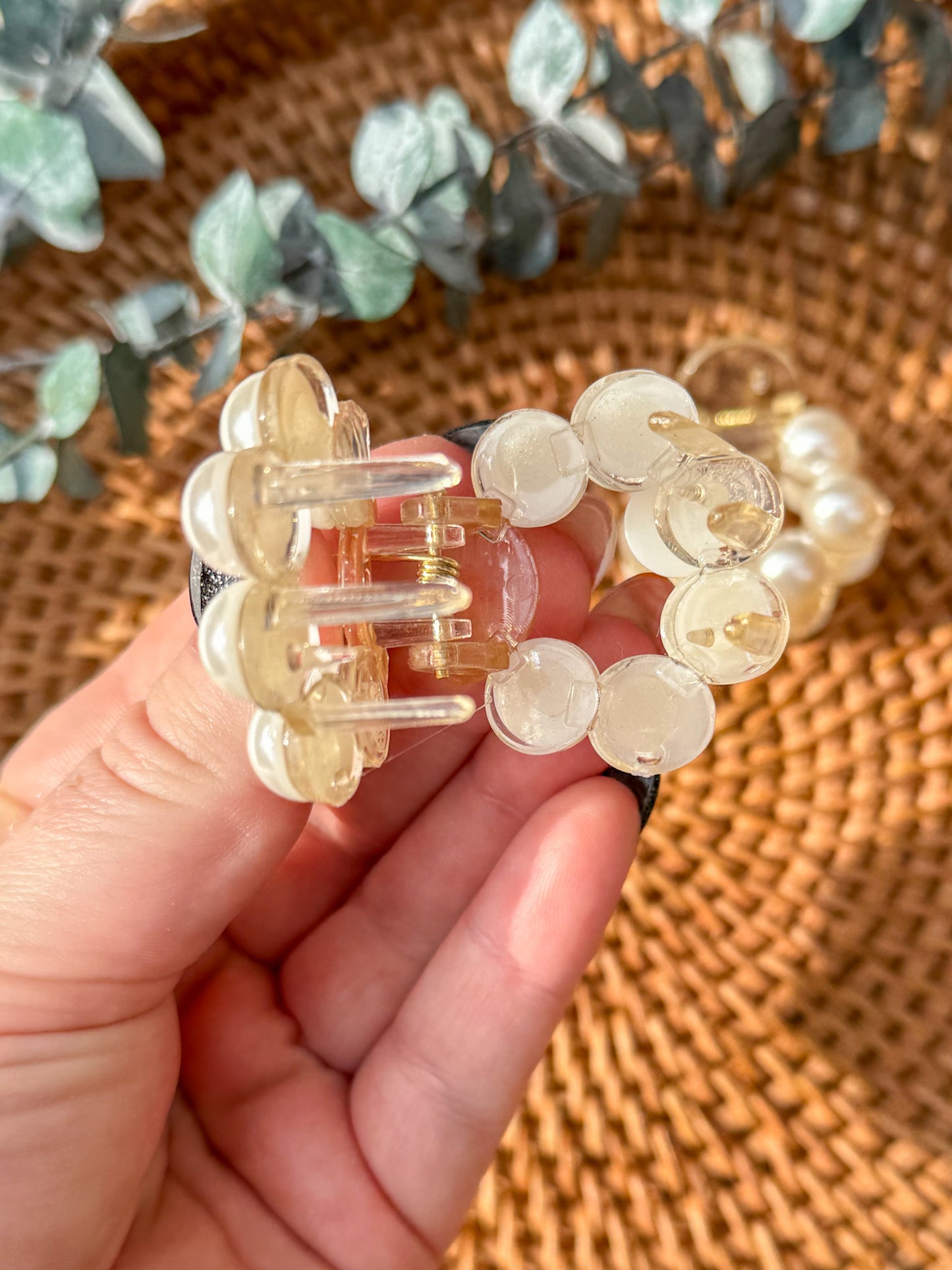 Posh Pearl | Claw Clip