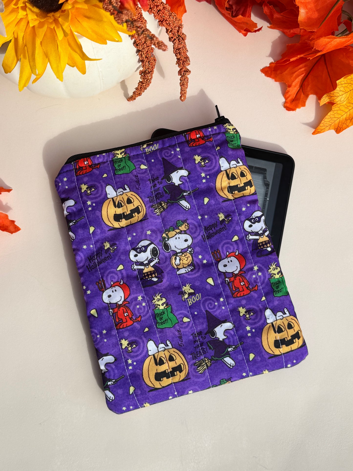 Snoopy Trick Or Treats Kindle Sleeve