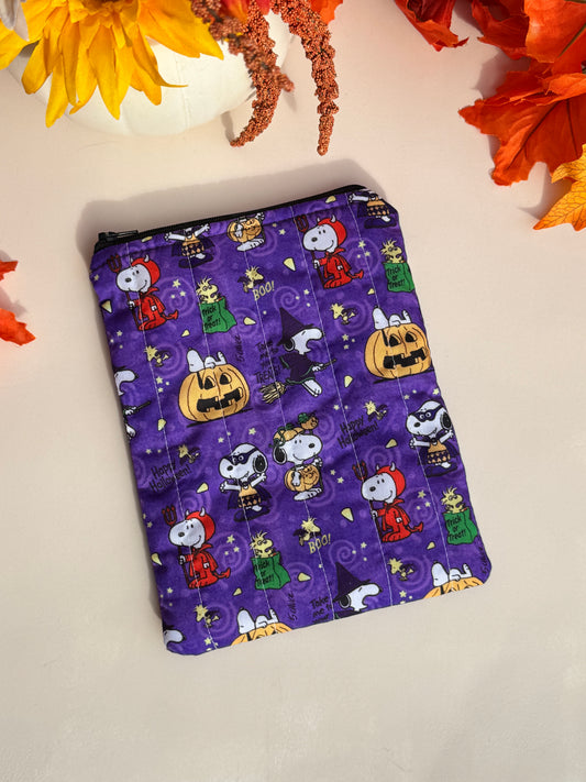Snoopy Trick Or Treats Kindle Sleeve