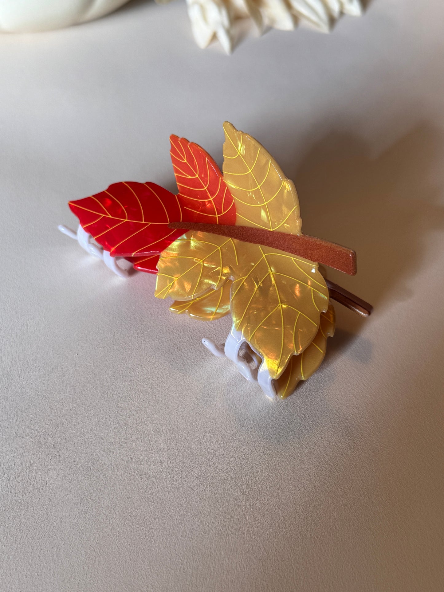 Autumn Leaf Claw