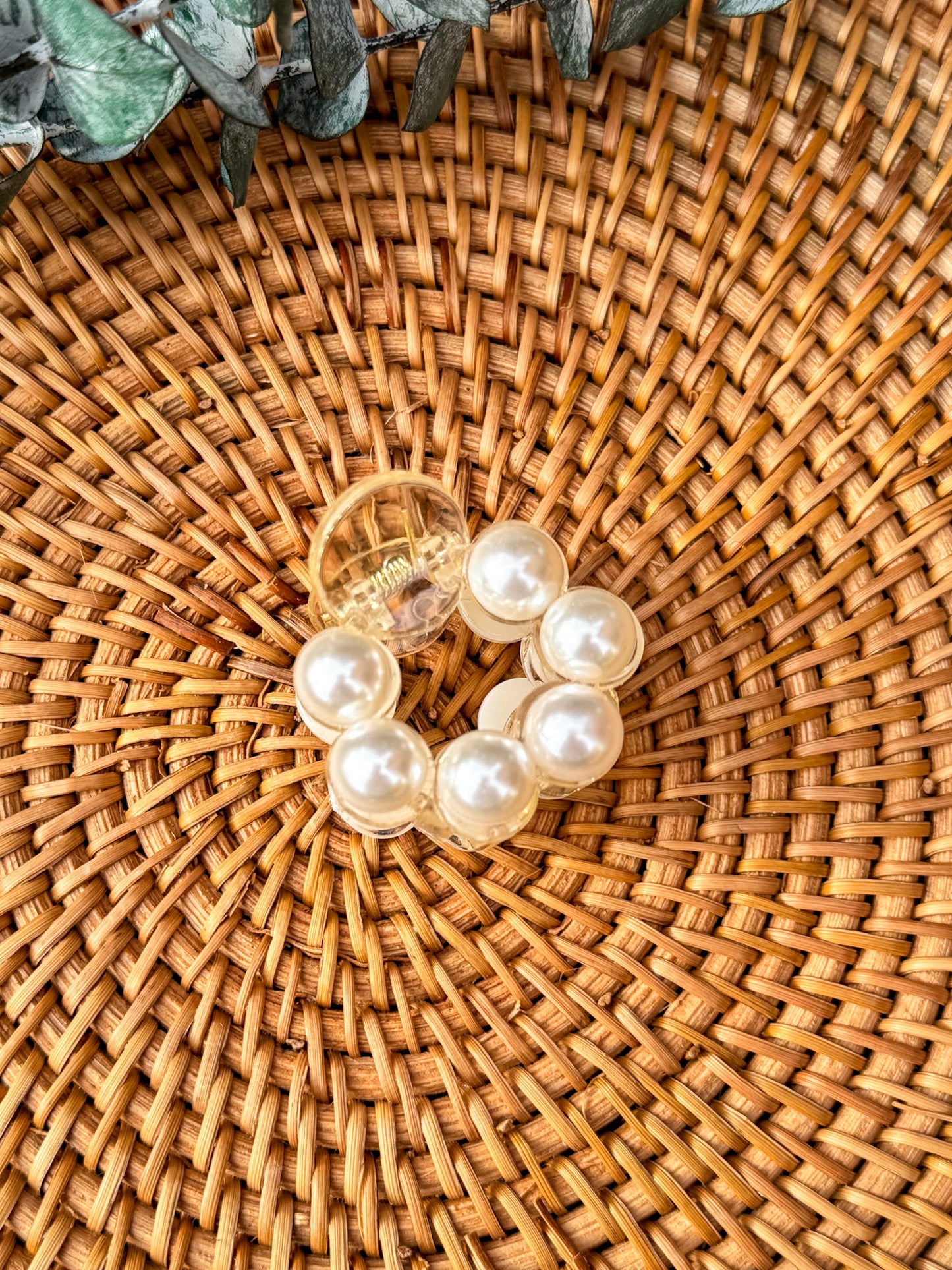Posh Pearl | Claw Clip