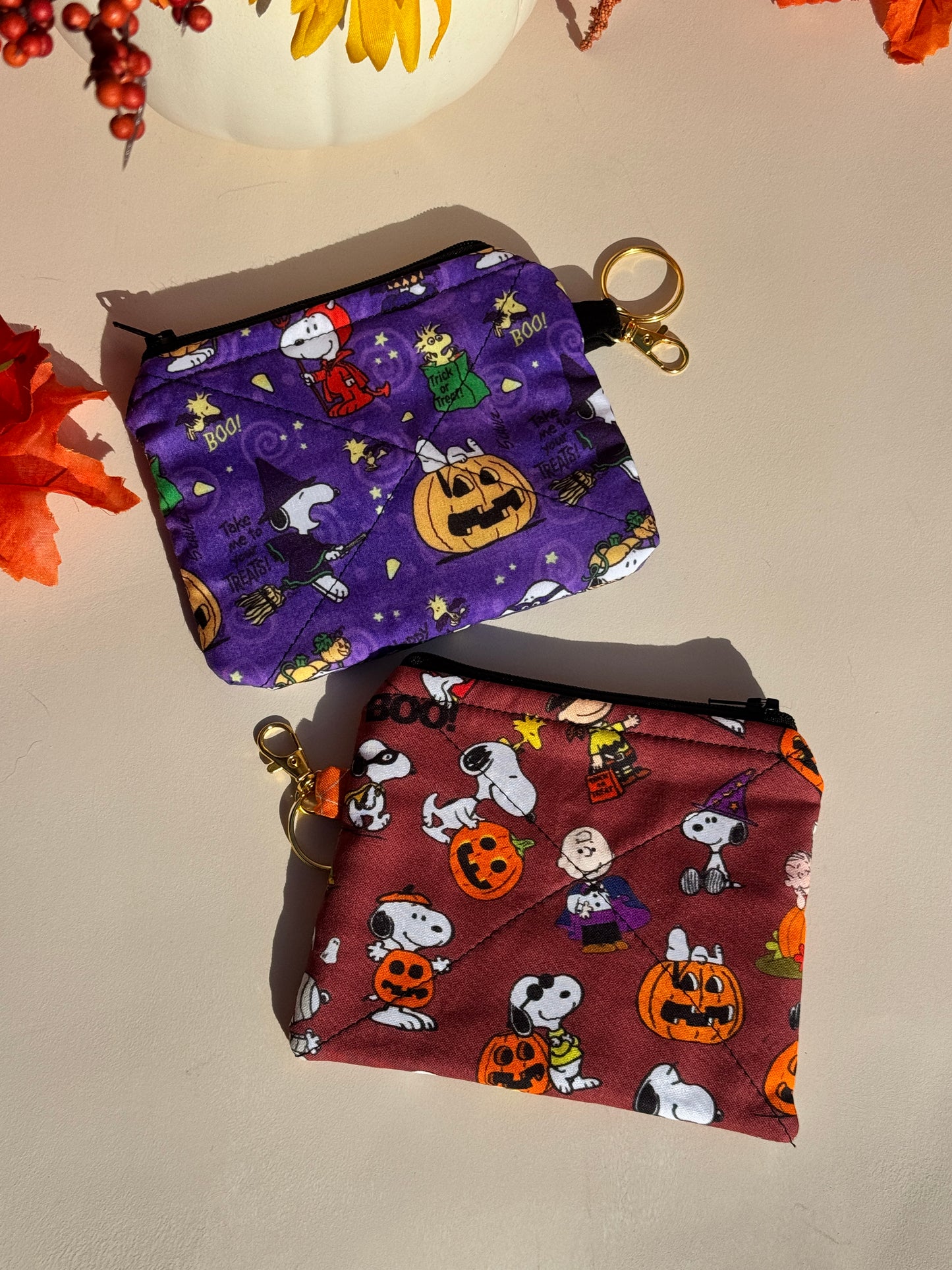 Snoopy Trick Or Treats Mini Wallet Keychain
