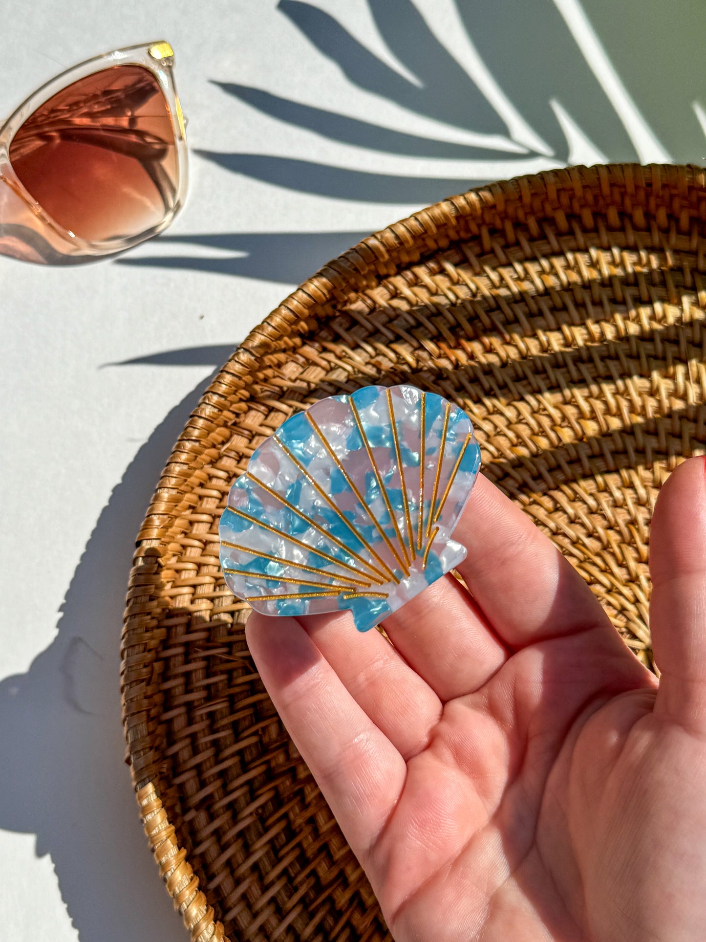 Seashell Statement Claw