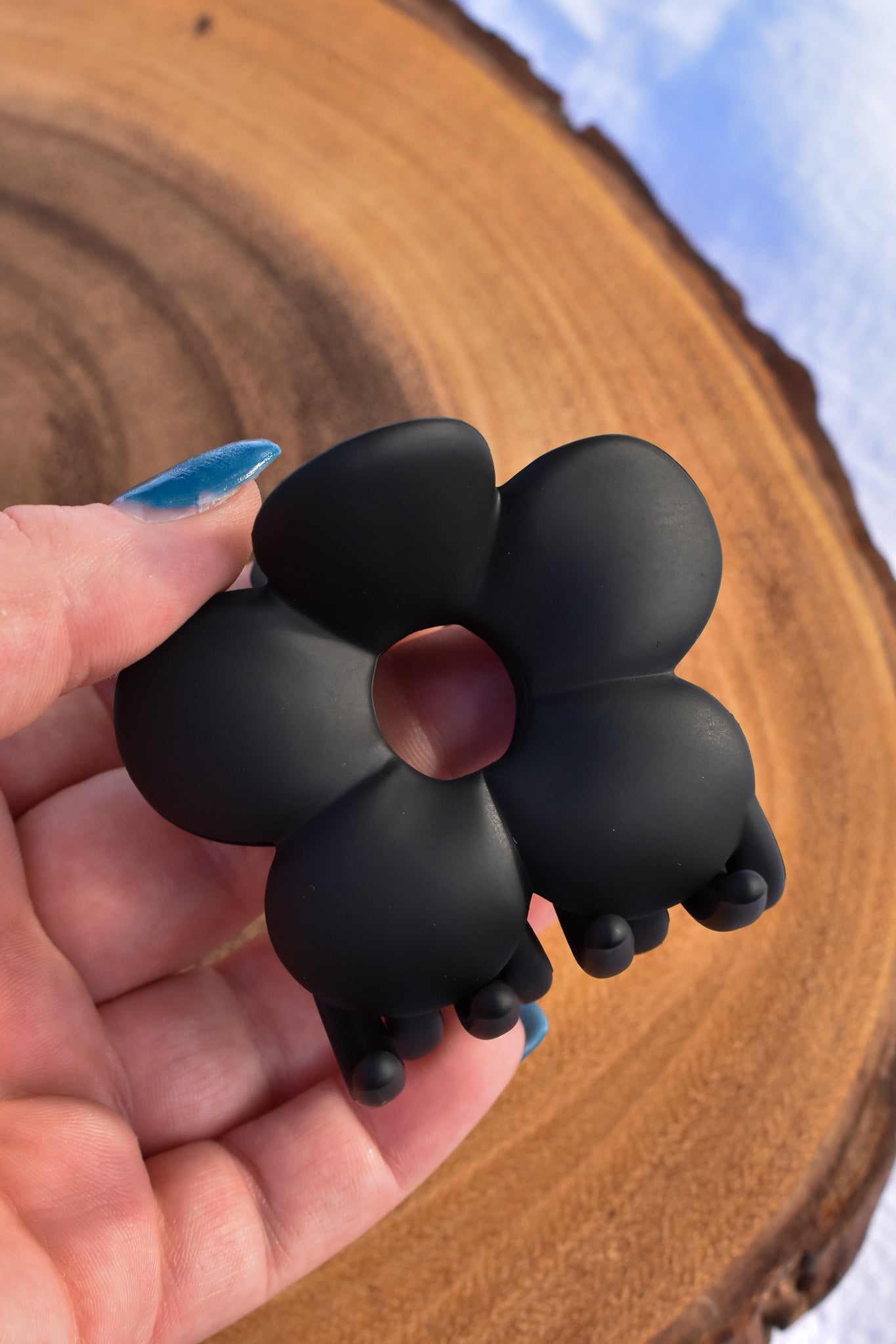 Black | Flower Claw