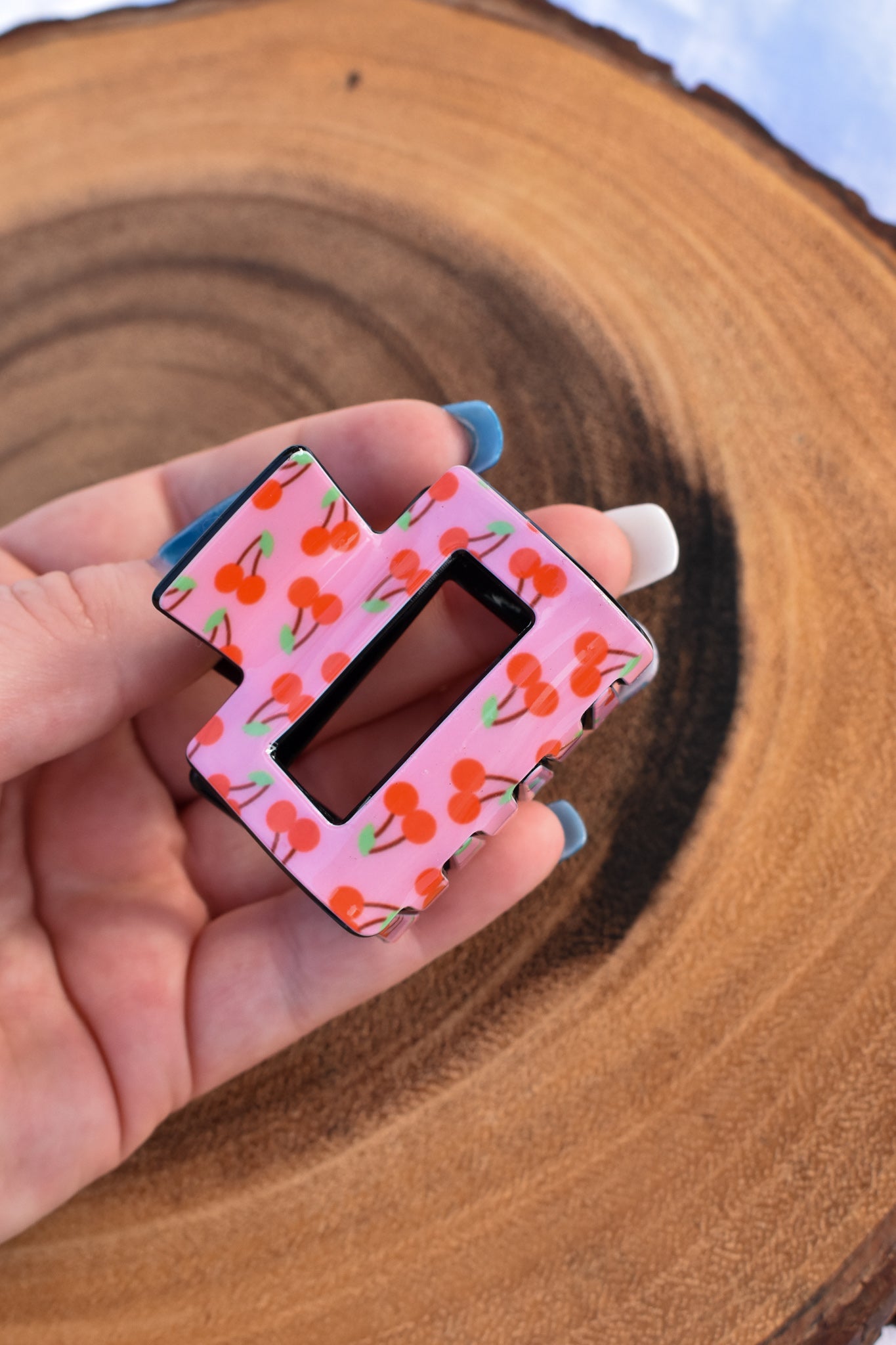 Cherry | Square Claw