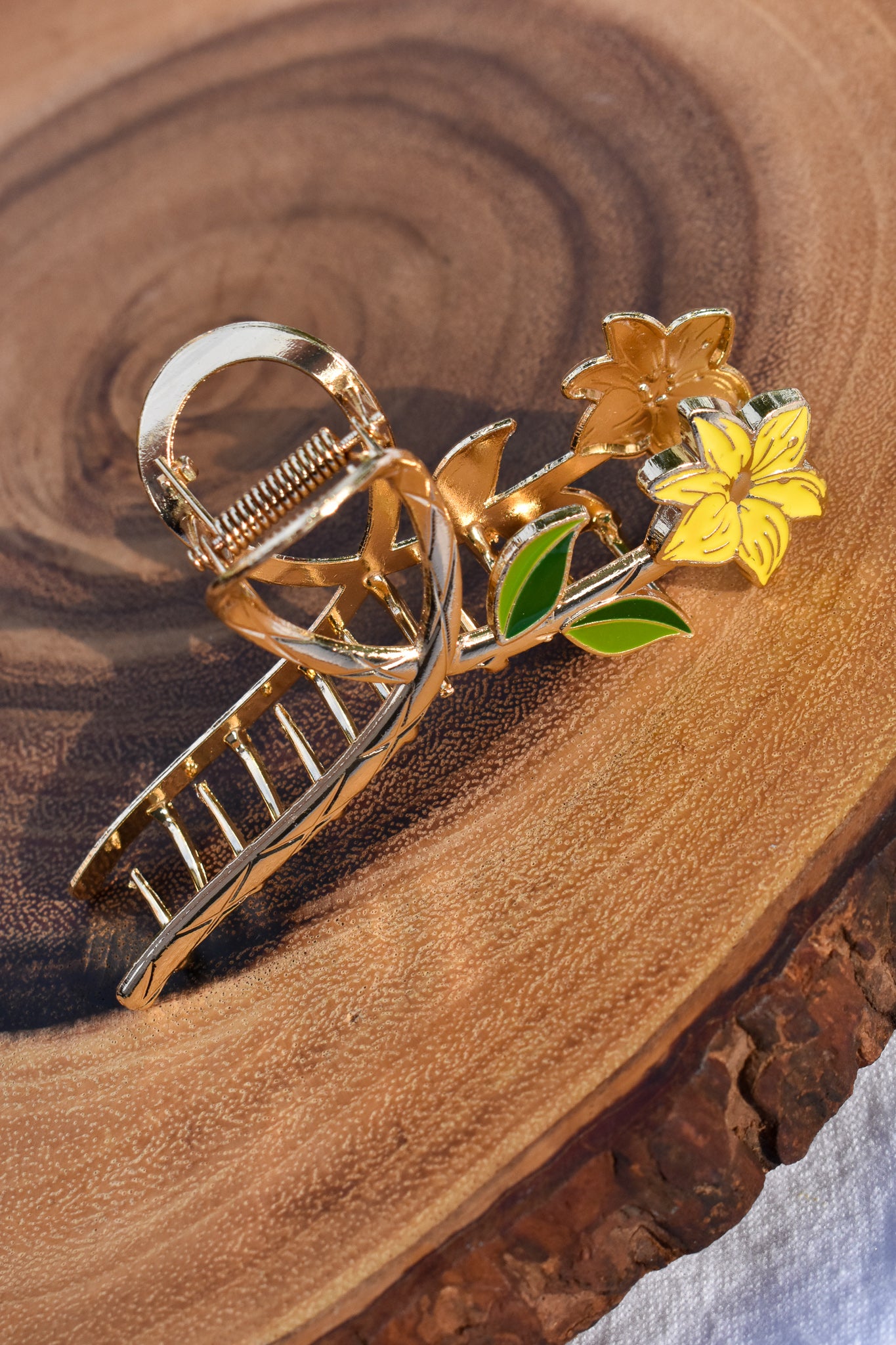 Yellow | Gold Flower Claw