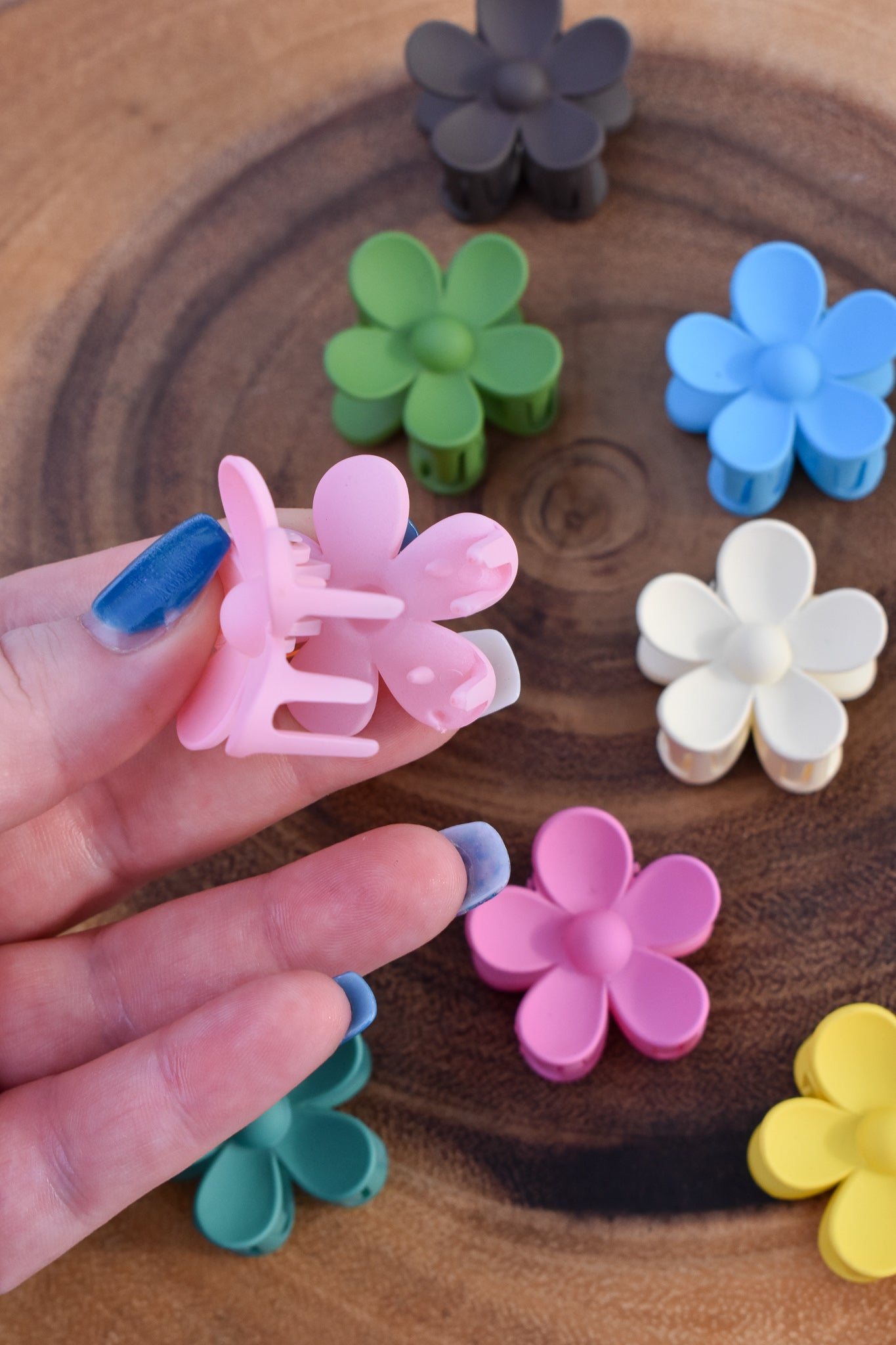 Flowers | Cutie Claws