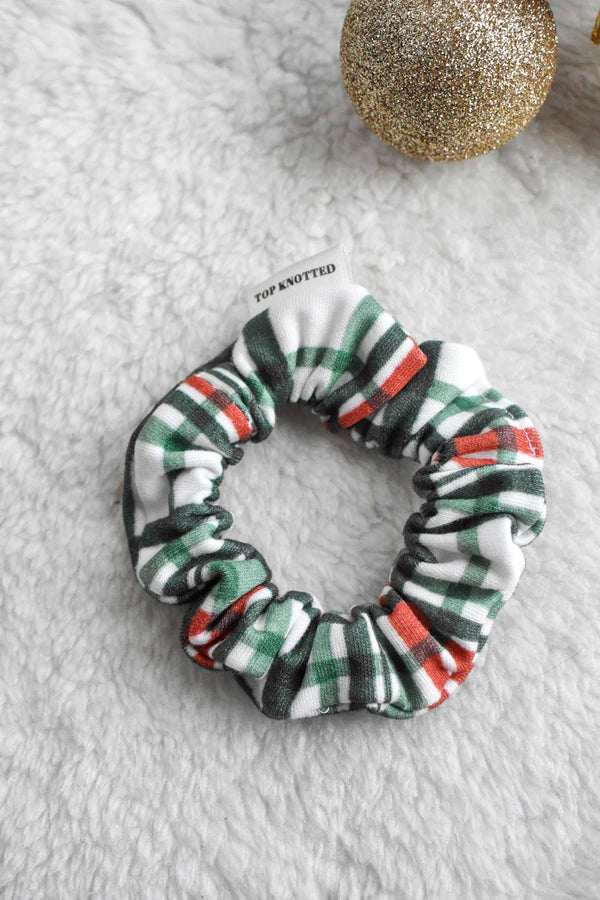 Fa La La Scrunchie