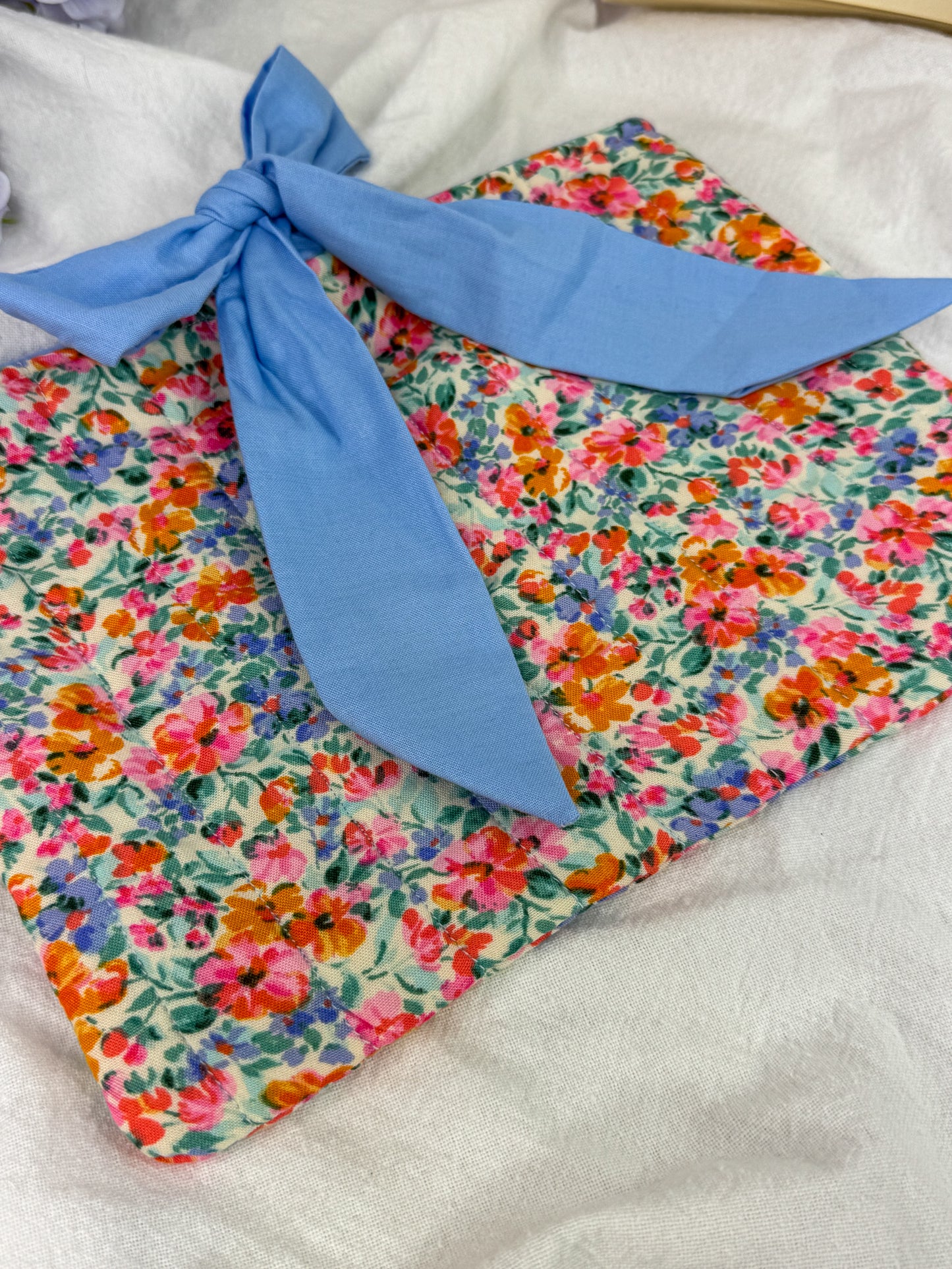 Sunny Blooms Quilted Book Sleeve