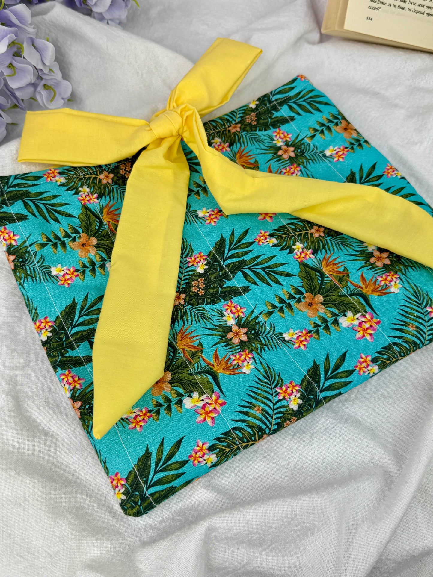 Island Time Quilted Book Sleeve