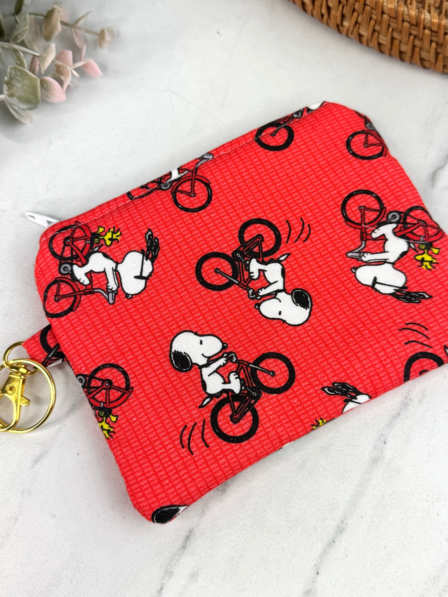 Snoopy On The Go Mini Wallet Keychain