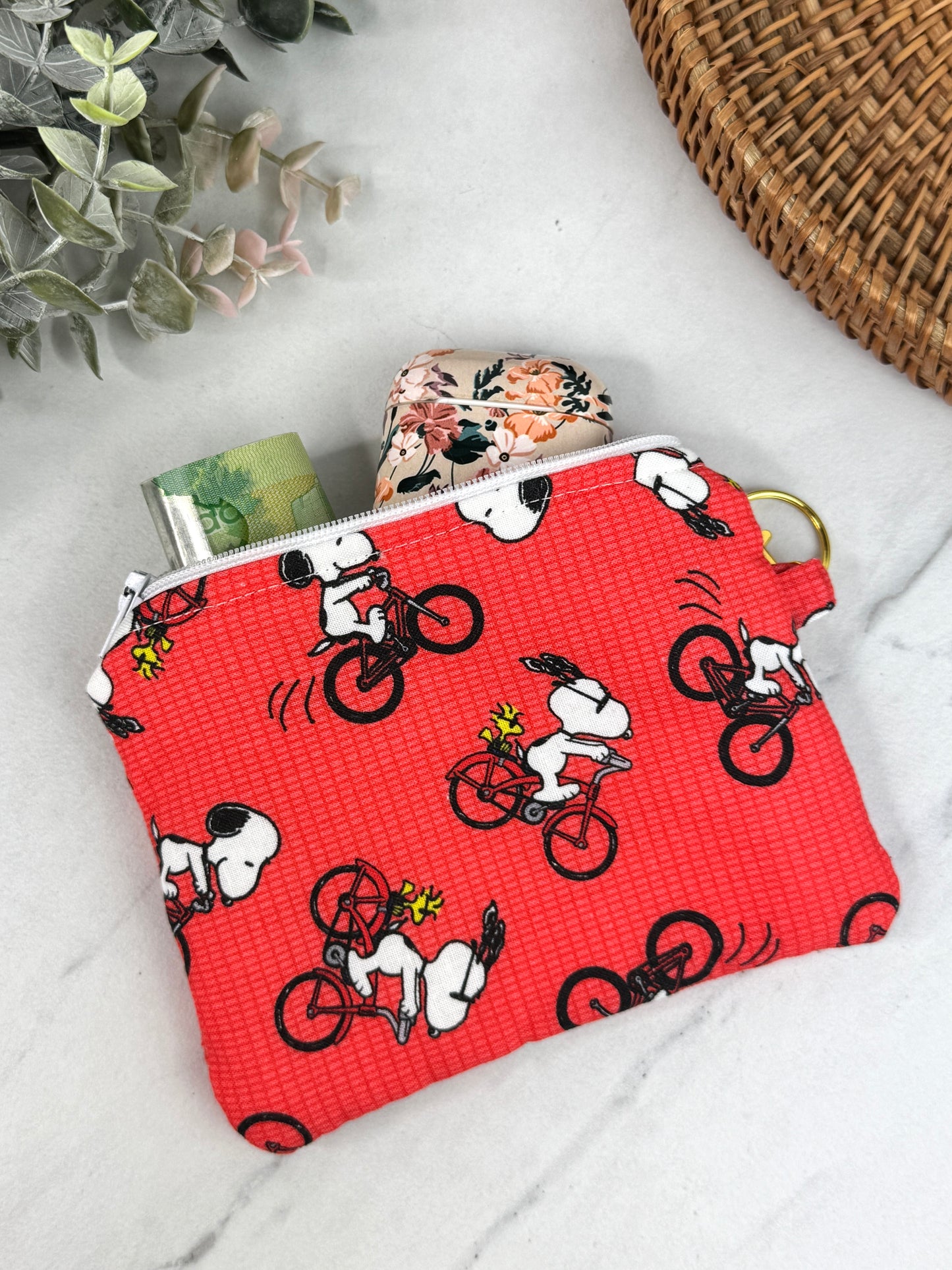 Snoopy On The Go Mini Wallet Keychain