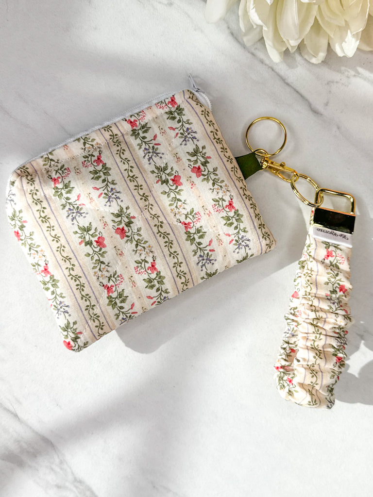Countryside Mini Wallet Keychain