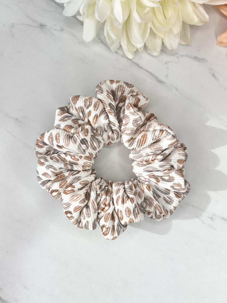 Cinnamon Spots Scrunchie