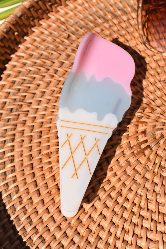 Ice Cream Cone Statement Claw