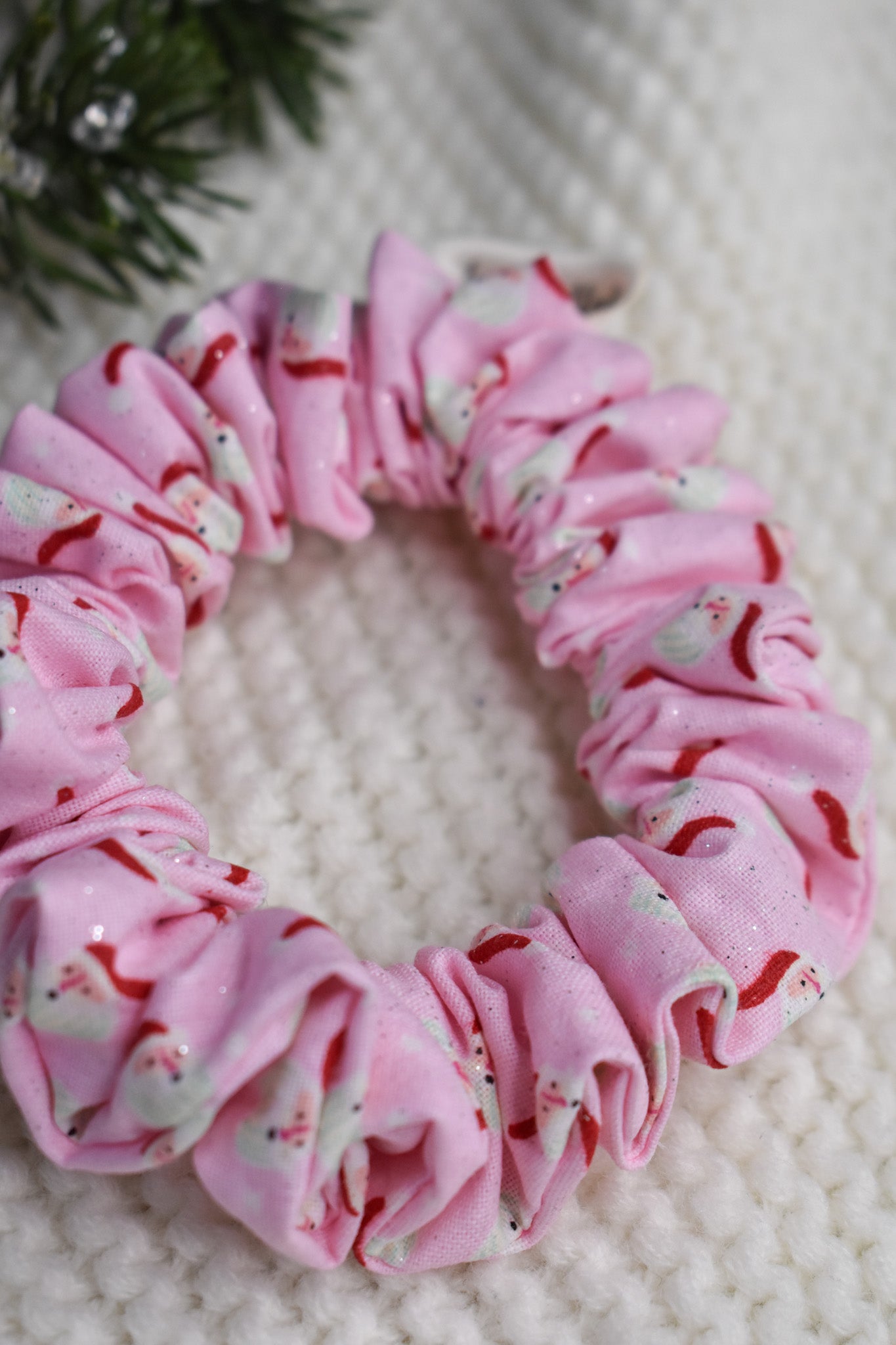 Cotton Candy Santa | Skinny Scrunchie