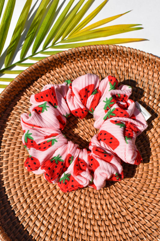 Strawberry Swirl Classic Scrunchie