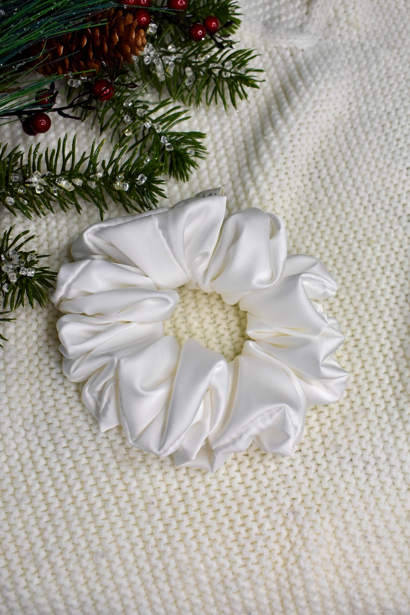 Snow White | Classic Scrunchie