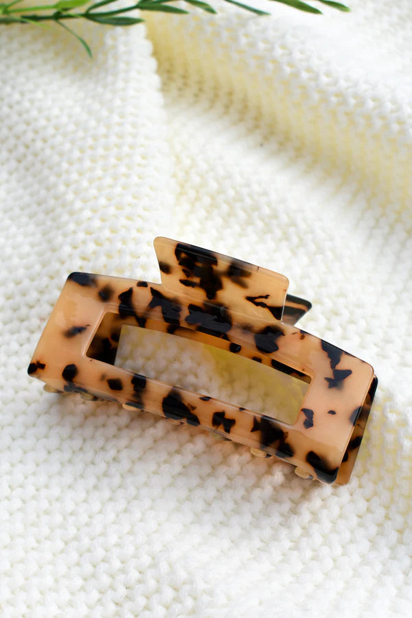 Blonde Tortoise Square Claw Clip