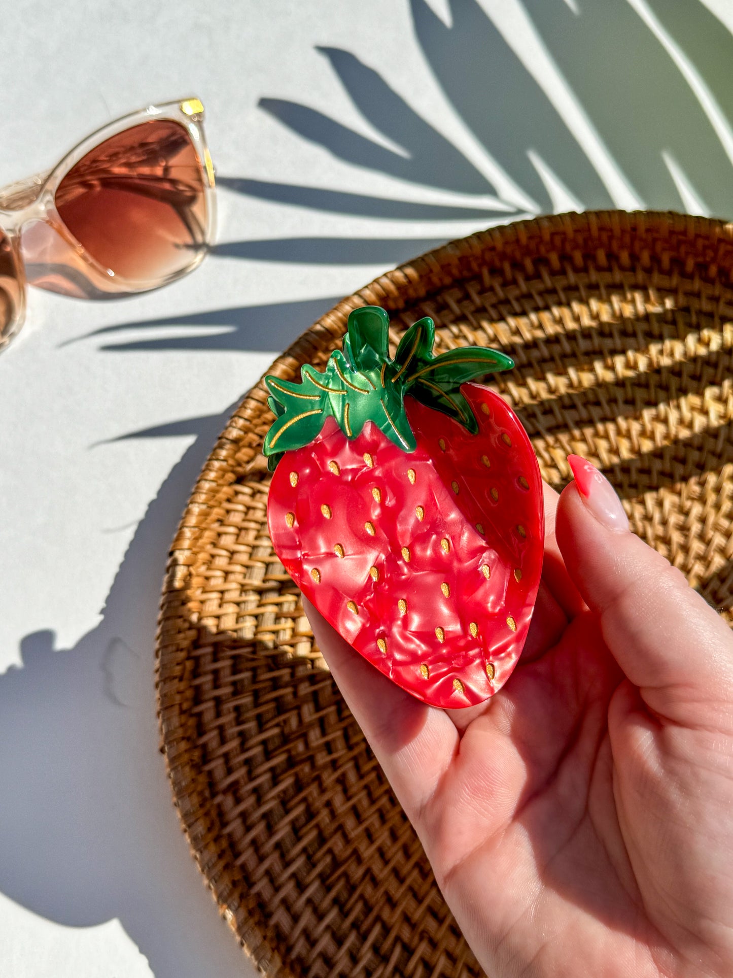Strawberry Claw
