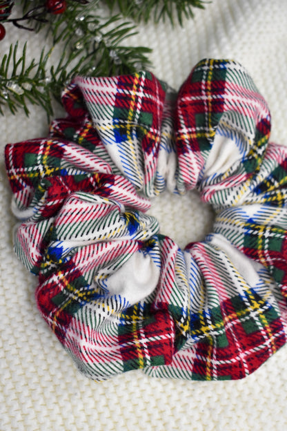 Christmas Traditions | Mega Scrunchie