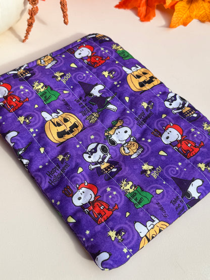 Snoopy Trick Or Treats Kindle Sleeve
