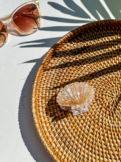 Seashell Statement Claw