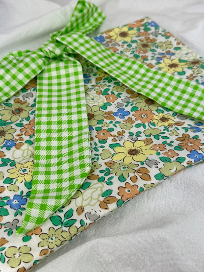 Garden Gingham Quilted Book Sleeve