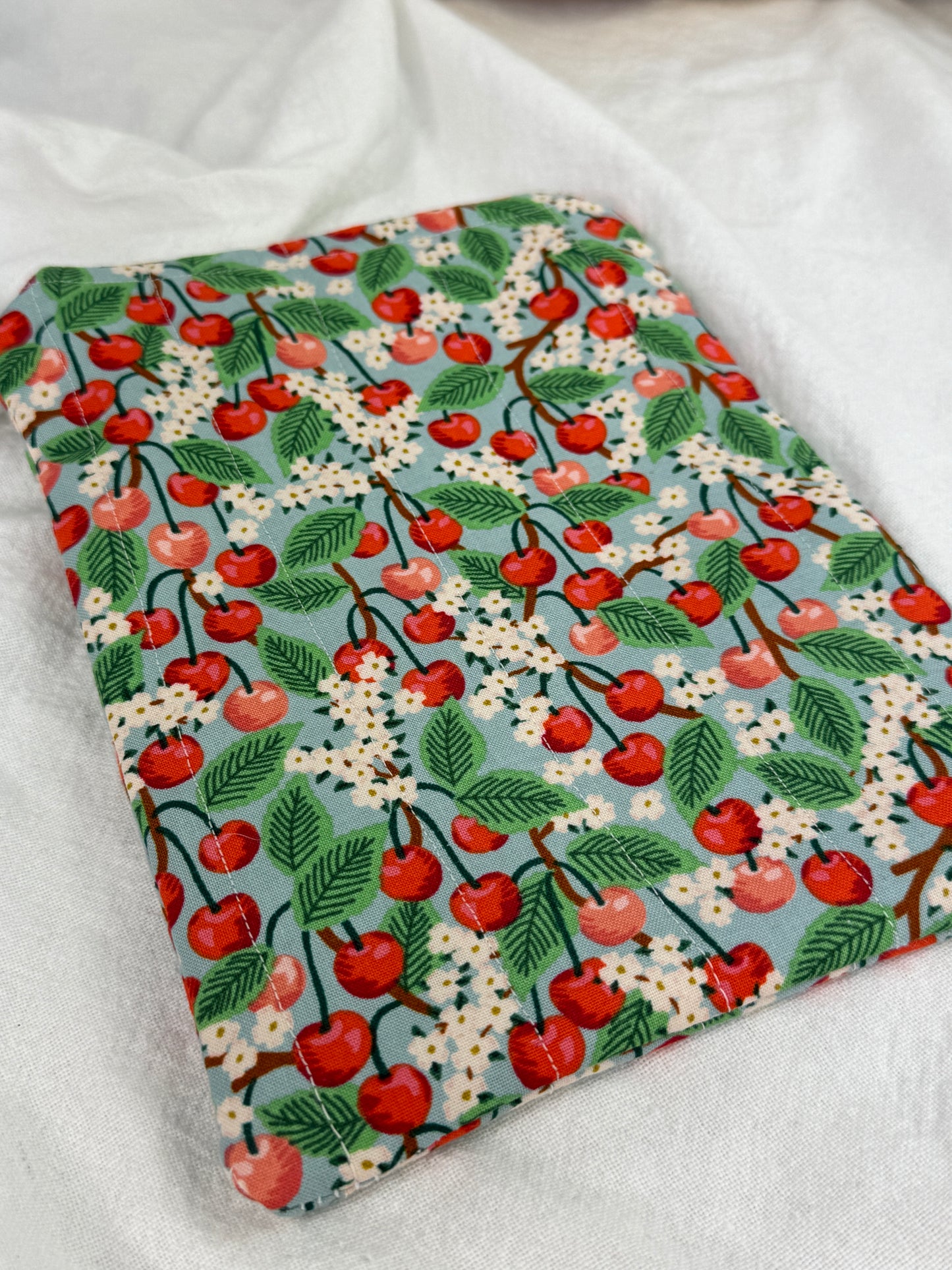 Bloom and Berry Quilted Kindle Sleeve