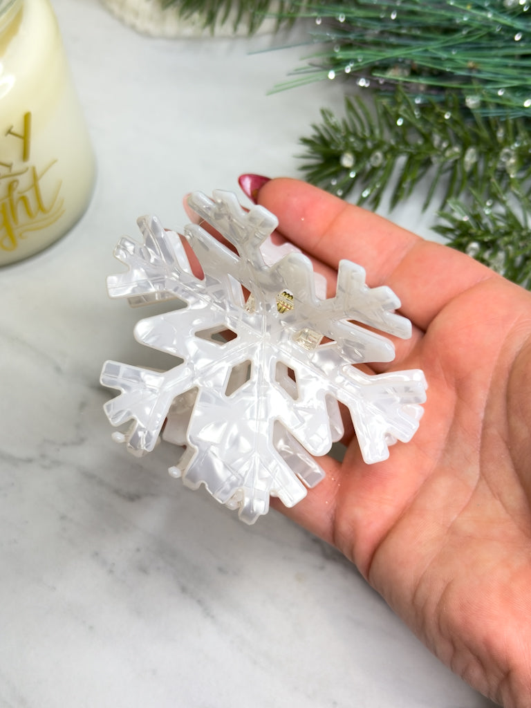 Snowflake Holiday Claw