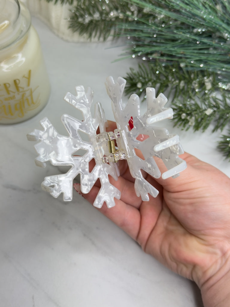 Snowflake Holiday Claw