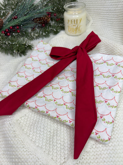 Garland Glow Quilted Book Sleeve