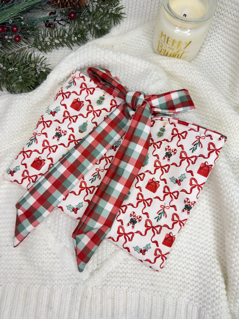 Merry Little Bows Quilted Book Sleeve