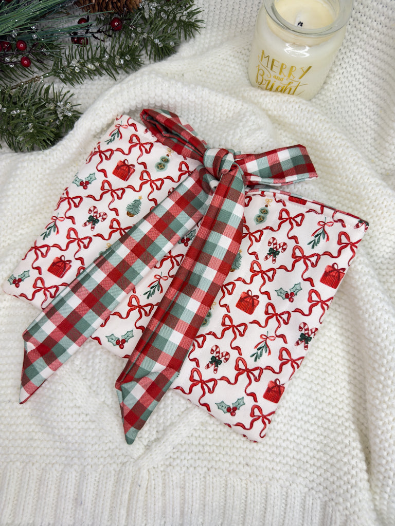 Merry Little Bows Quilted Book Sleeve