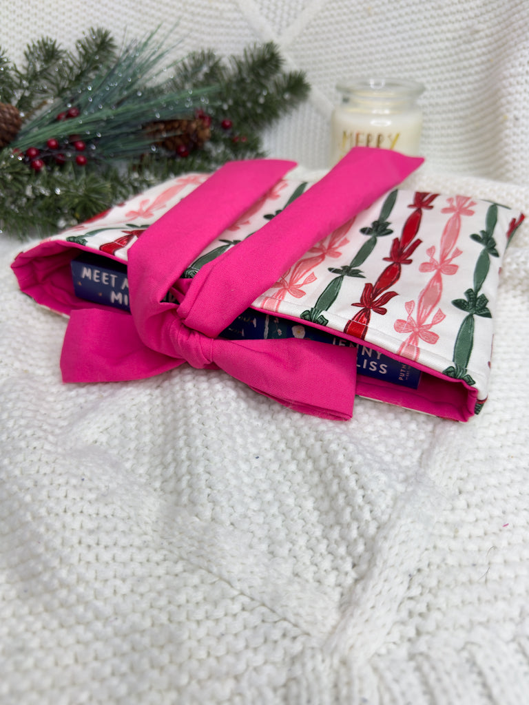 Merry Bows Quilted Book Sleeve