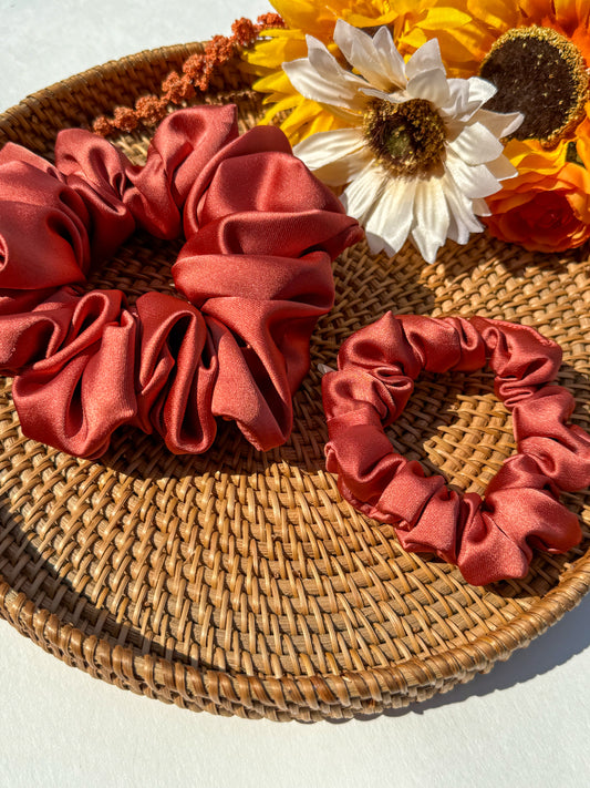 Auburn Scrunchie
