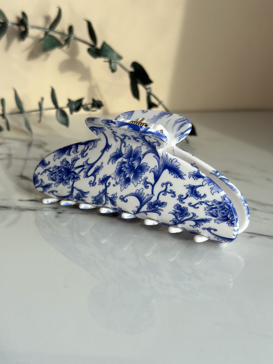 Porcelain Blue Classic Curve Claw