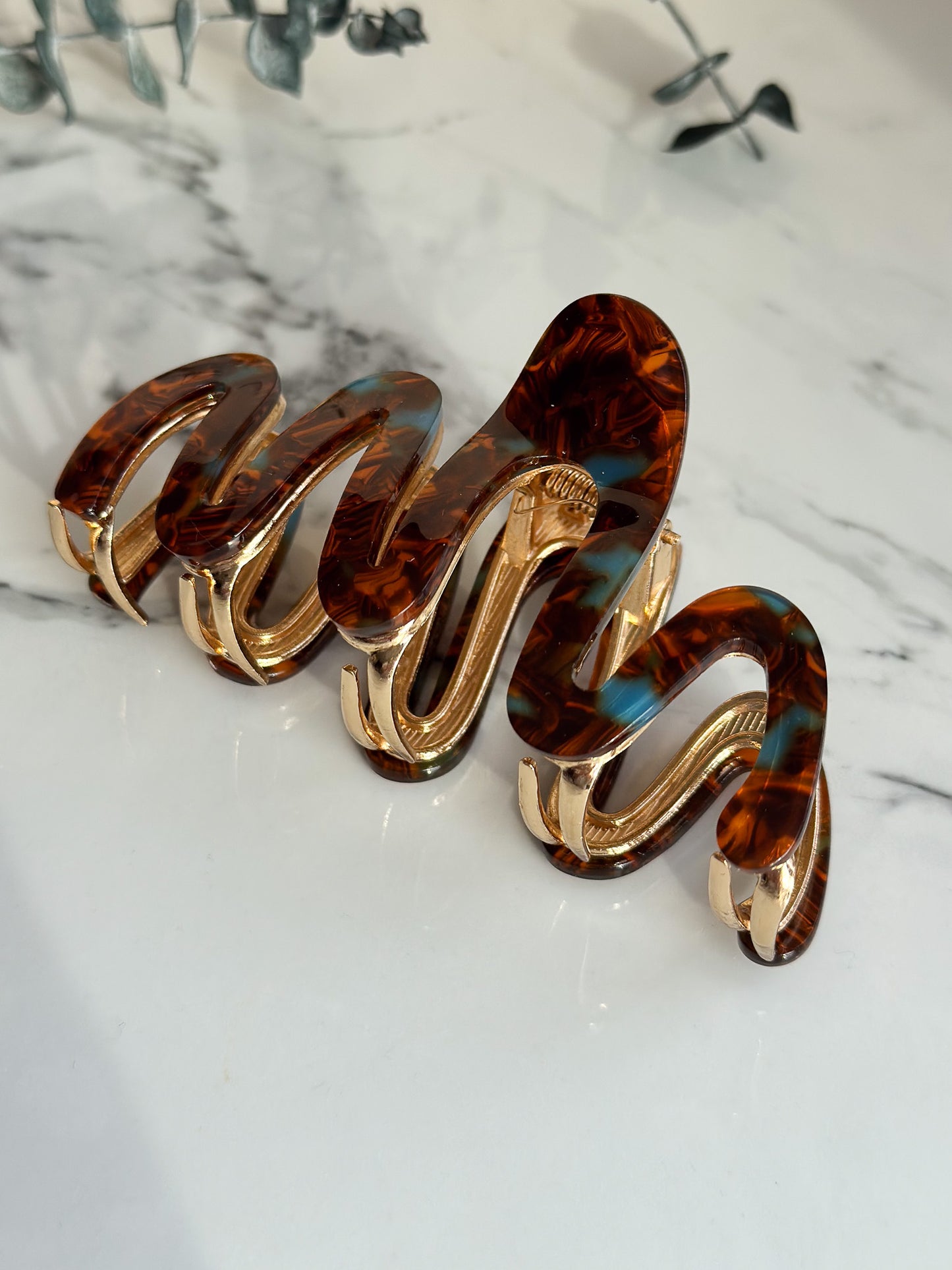 Golden Waves Claw Clip