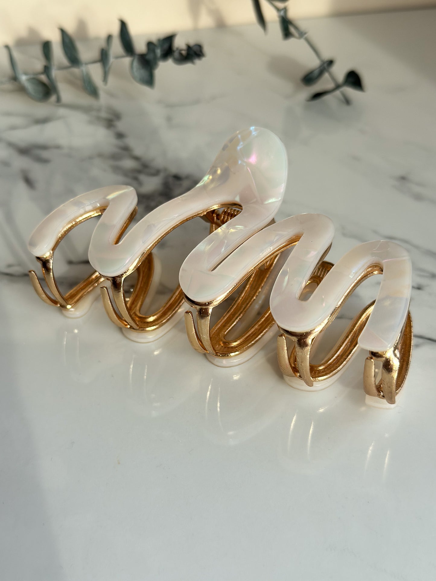 Golden Waves Claw Clip