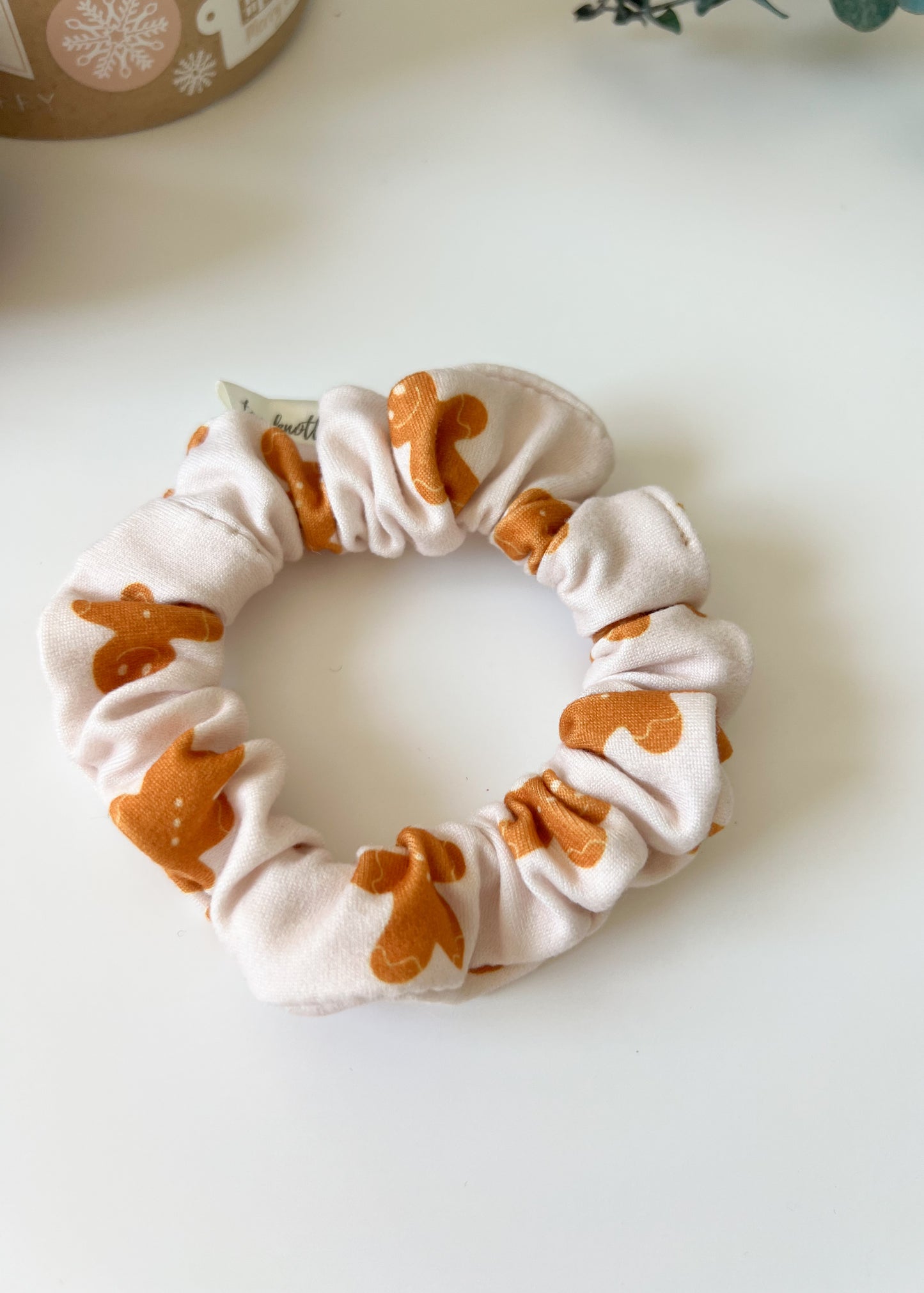 Gingerbread Man | Skinny Scrunchie