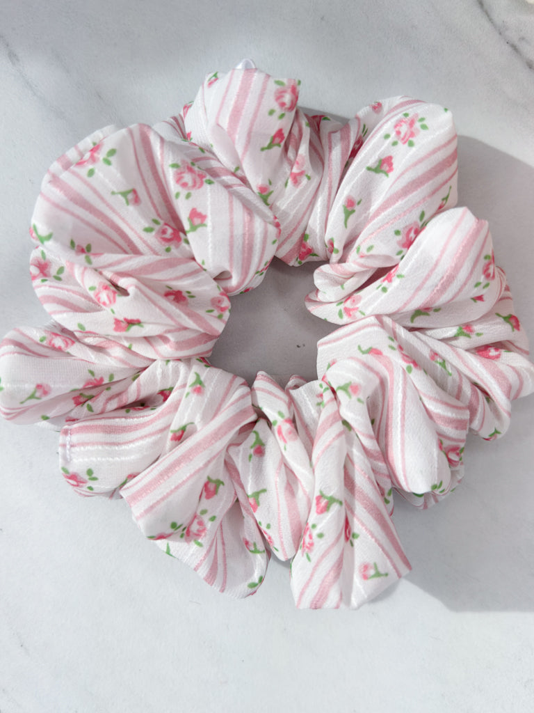Rosy Dream Scrunchie