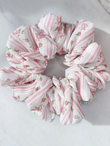 Rosy Dream Scrunchie