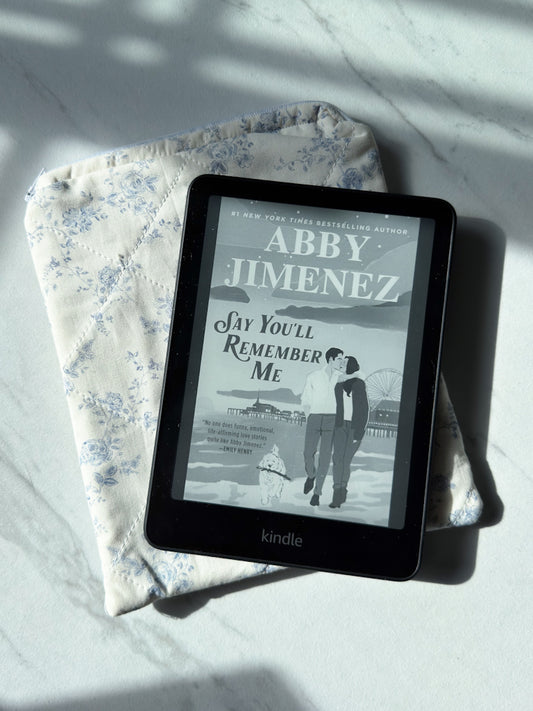 Vintage Toile Kindle Sleeve