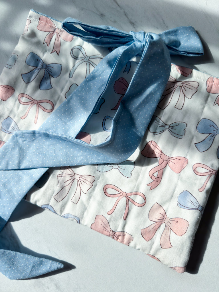 Bow Bliss Quilted Book Sleeve