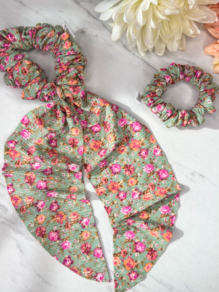 English Garden Scrunchie Scarf