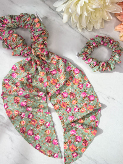 English Garden Scrunchie Scarf