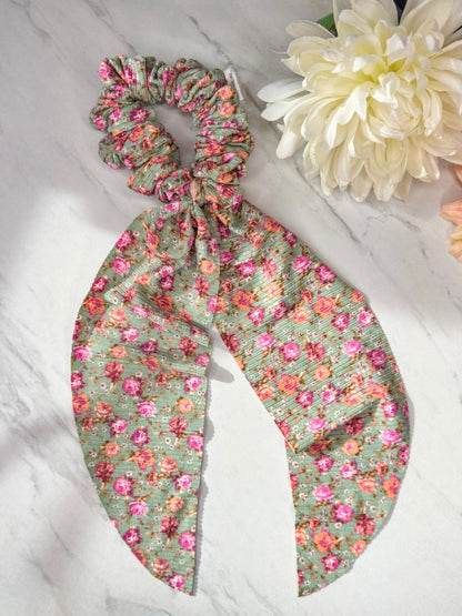 English Garden Scrunchie Scarf