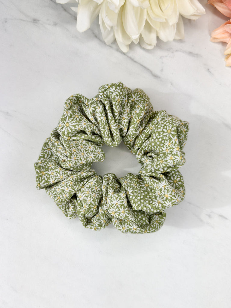 Garden Daisies Scrunchie