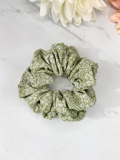 Garden Daisies Scrunchie