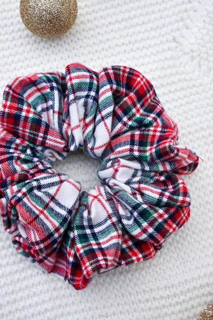 Christmas Eve | Mega Scrunchie